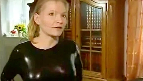 Experience Catsuit Vacbed