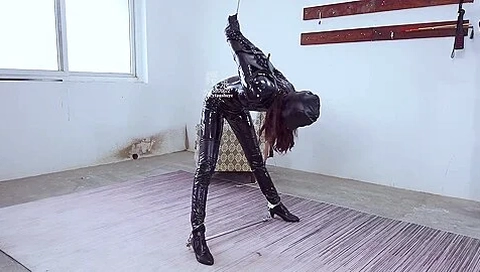 Catsuit Armbinder Strappado