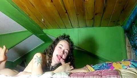 Homade Feet Porn With Feet Pose & Blowjob
